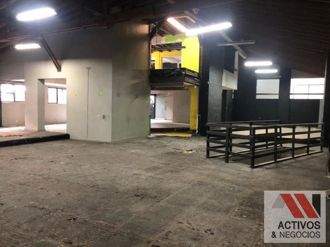 Local en  Arriendo en El Poblado, Medellín - Miniatura 10