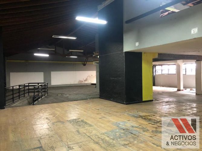 Local en  Arriendo en El Poblado, Medellín - Miniatura 11