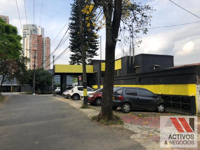 Local en  Arriendo en El Poblado, Medellín - Miniatura 15