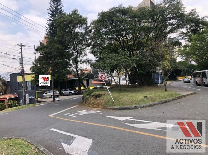 Local en  Arriendo en El Poblado, Medellín - Miniatura 17