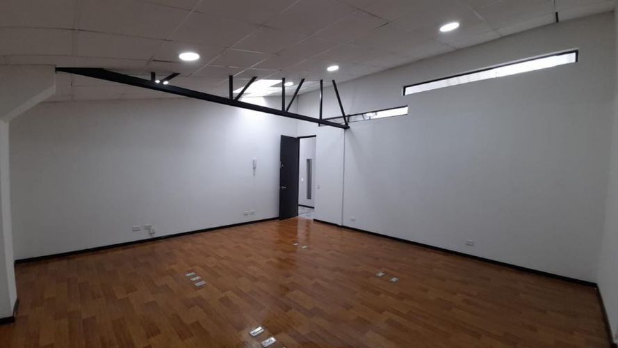 Oficina en  Arriendo en Bogotá - Miniatura 3