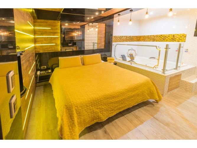 Edificio en venta en Teusaquillo, Bogotá - Imagen 1