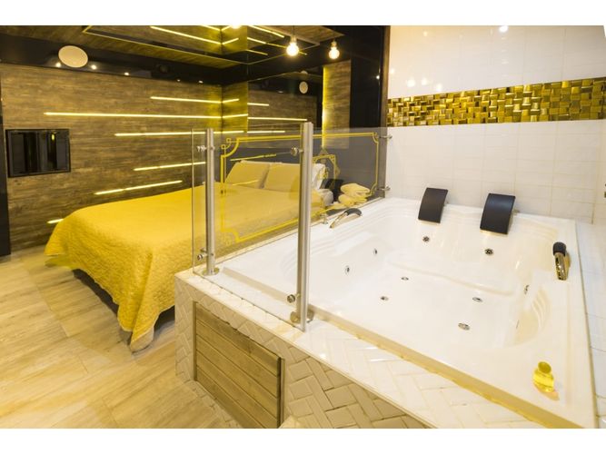 Edificio en venta en Teusaquillo, Bogotá - Miniatura 2