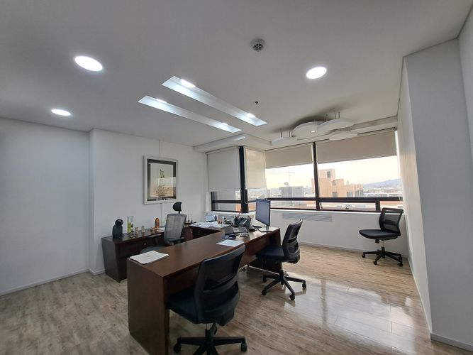 Oficina en  Arriendo en Santa barbara central, Bogotá - Miniatura 10