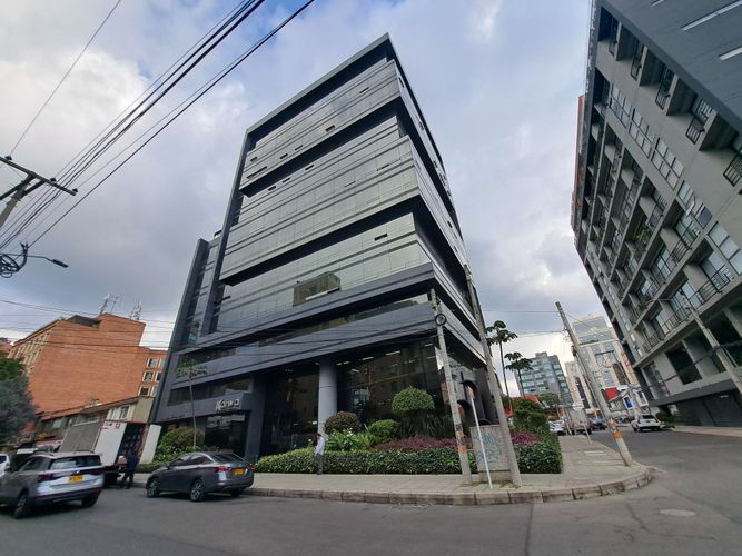 Oficina en  Arriendo en Santa barbara central, Bogotá - Miniatura 16