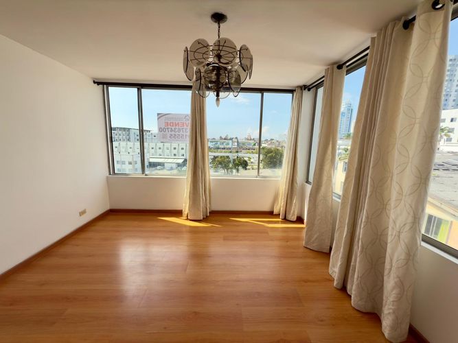 Apartamento en venta en Versalles, Manizales - Miniatura 2