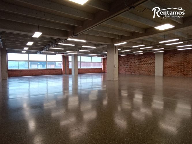 Local en  Arriendo en Guayabal, Medellín - Miniatura 3
