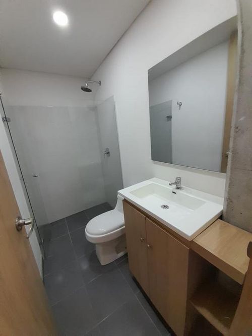Apartaestudio en  Arriendo en Laureles, Medellín - Miniatura 4