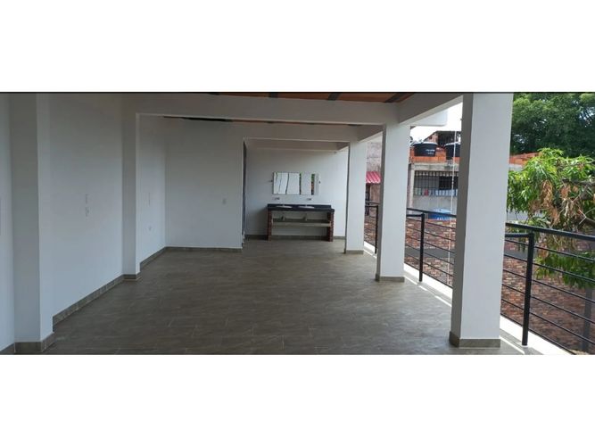 Edificio en arriendo en Girardot - Miniatura 7