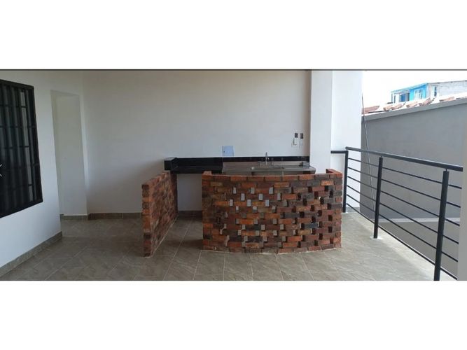 Edificio en arriendo en Girardot - Miniatura 8