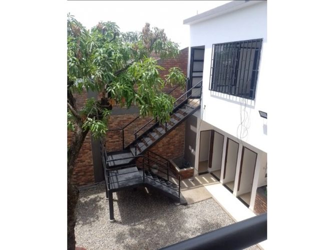 Edificio en arriendo en Girardot - Miniatura 9