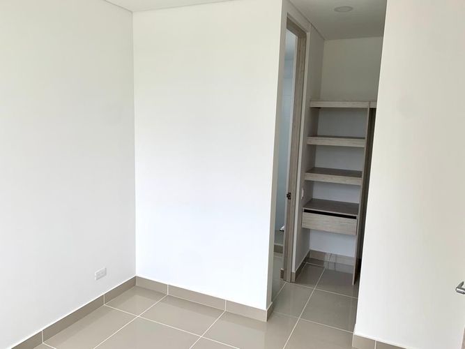 Apartamento en  Venta en Ricaurte - Miniatura 2