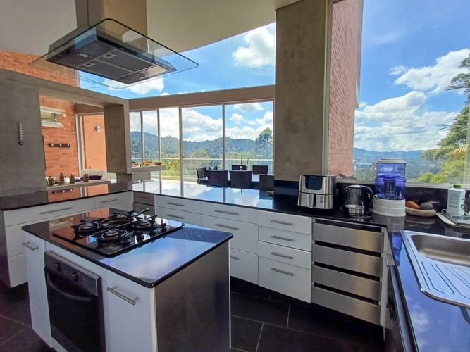 Finca en  Arriendo en Vía Las Palmas, El Retiro - Miniatura 2