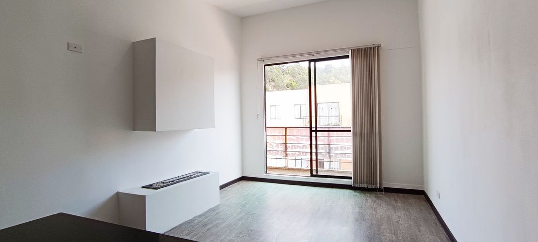 Apartamento en  Venta en Loreto ii, Madrid - Miniatura 2