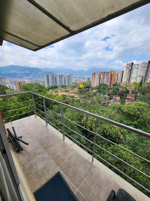 Casa en  Venta en Loma del Esmeraldal, Envigado - Imagen 1