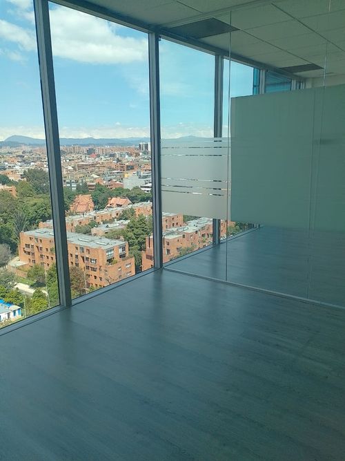 Oficina en  Arriendo en Chicó Alto, Bogotá - Miniatura 8