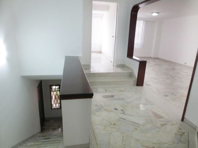 Apartaestudio en  Arriendo en Ciudad jardin, Cali - Miniatura 5