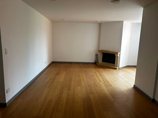 Apartamento en  Venta en Chico norte, Bogotá - Miniatura 4
