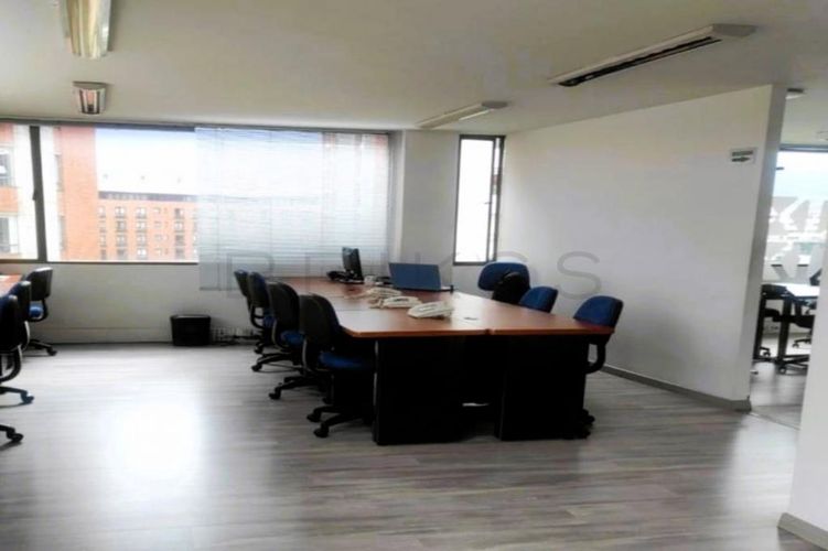Oficina en venta en La Calleja, Bogotá - Miniatura 3