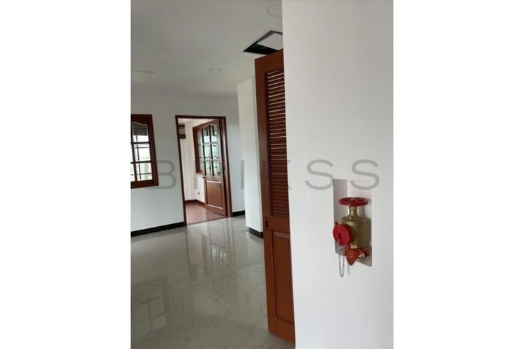 Edificio en arriendo en San luis, Bogotá - Miniatura 6