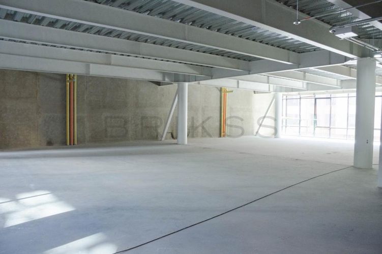 Oficina en arriendo en Chicó Reservado, Bogotá - Miniatura 3