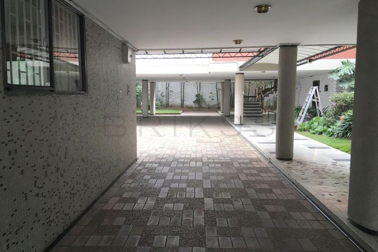 Oficina en arriendo en Quinta camacho, Bogotá - Miniatura 9
