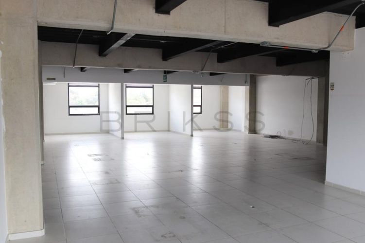 Edificio en arriendo en Pontevedra, Bogotá - Miniatura 8