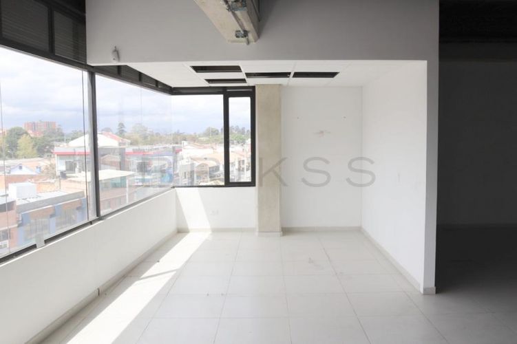 Edificio en arriendo en Pontevedra, Bogotá - Miniatura 9