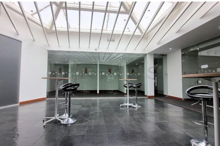 Oficina en arriendo en El nogal, Bogotá - Miniatura 3
