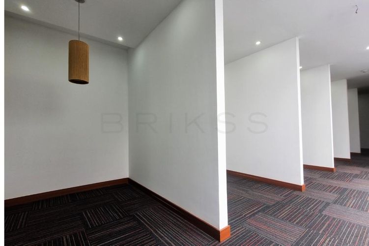 Oficina en arriendo en El nogal, Bogotá - Miniatura 4