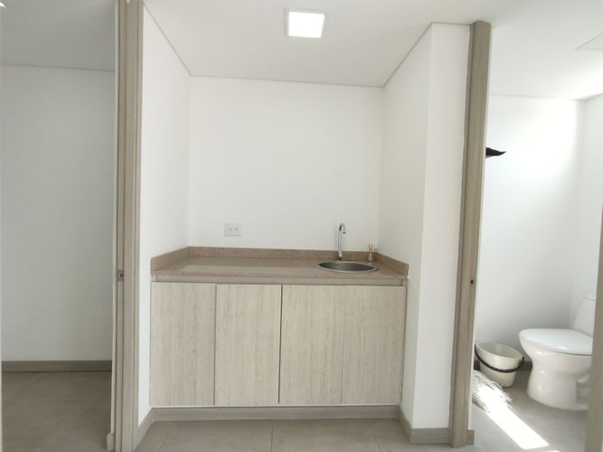 Oficina en  Arriendo en Los alamos, Pereira - Miniatura 6