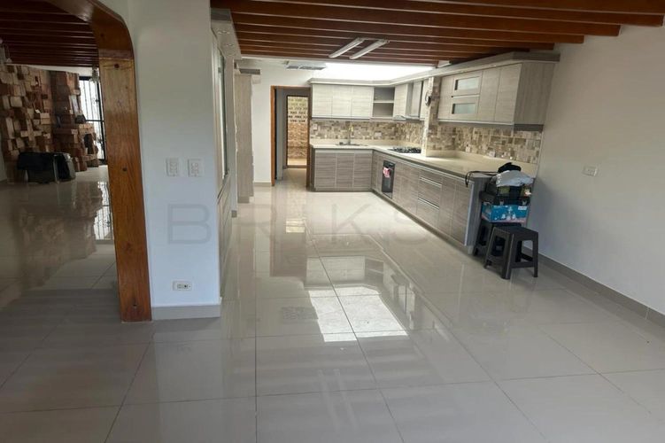 Casa en  Arriendo en La inmaculada, Envigado - Miniatura 3