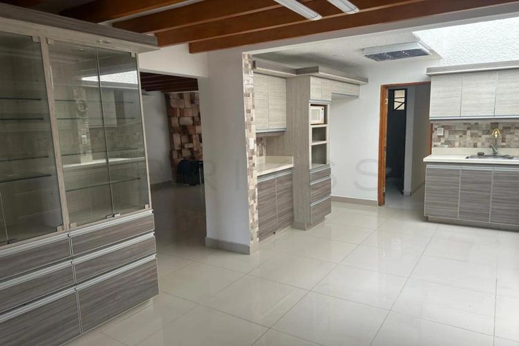 Casa en  Arriendo en La inmaculada, Envigado - Miniatura 4
