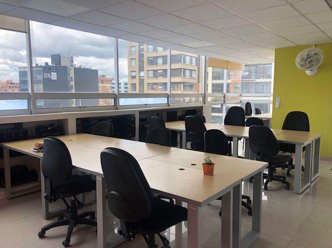 Oficina en  Arriendo en Santa barbara occidental, Bogotá - Miniatura 4