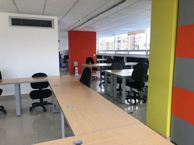 Oficina en  Arriendo en Santa barbara occidental, Bogotá - Miniatura 7