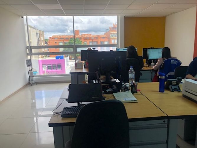Oficina en  Arriendo en Santa barbara occidental, Bogotá - Miniatura 15