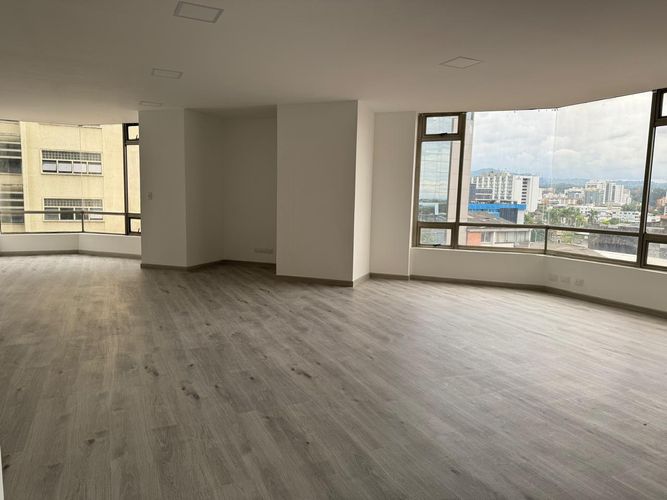 Oficina en  Venta en Sector plaza de bolivar, Pereira - Imagen 1
