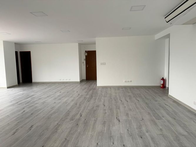 Oficina en  Venta en Sector plaza de bolivar, Pereira - Miniatura 3