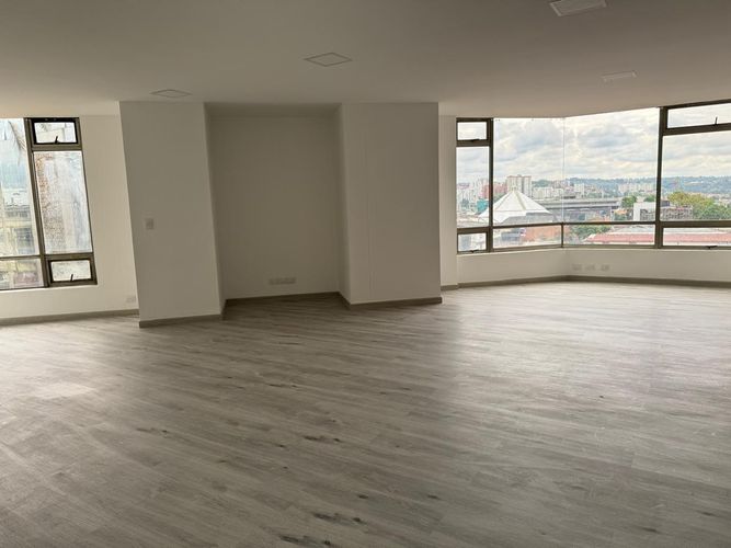 Oficina en  Venta en Sector plaza de bolivar, Pereira - Miniatura 5