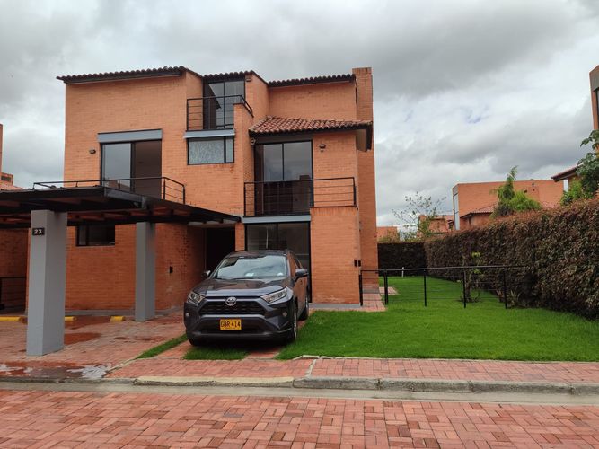 Casa en  Arriendo en Bojaca, Chía - Imagen 1