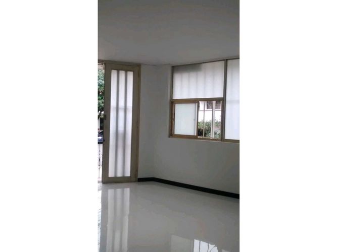 Apartaestudio en  Arriendo en Laureles, Medellín - Miniatura 5
