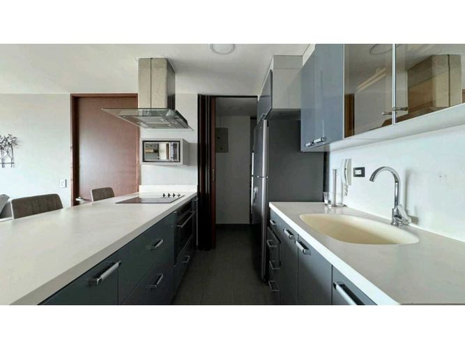 Apartamento en  Arriendo en El Poblado, Medellín - Miniatura 6