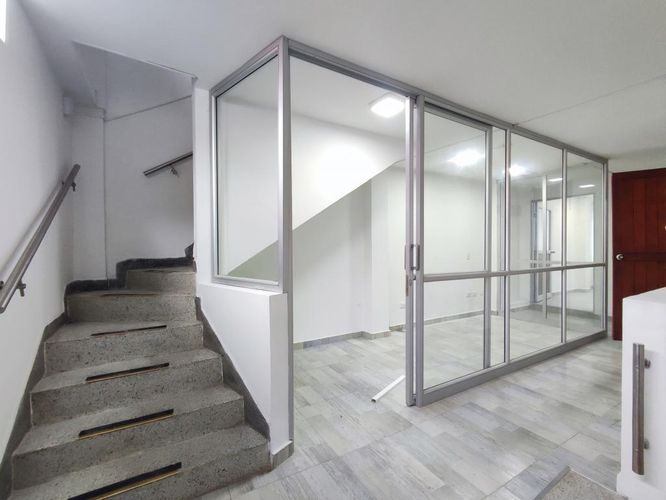Edificio en arriendo en Cúcuta - Miniatura 6