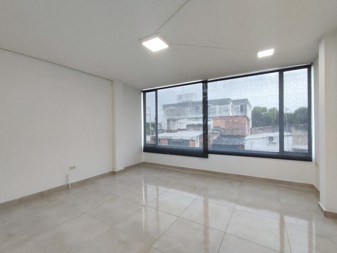 Edificio en arriendo en Cúcuta - Miniatura 8