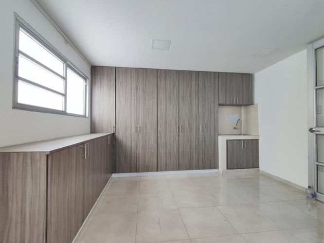 Edificio en arriendo en Cúcuta - Miniatura 11