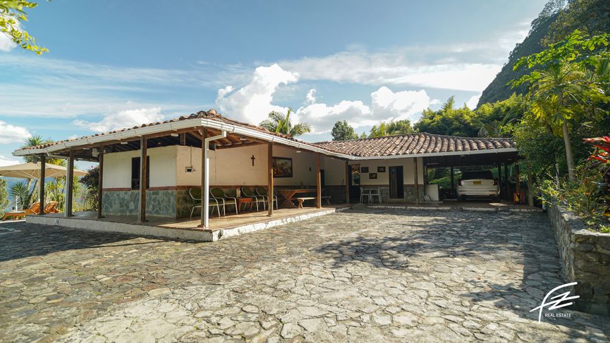 Finca en  Venta en Barbosa - Imagen 1