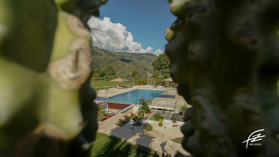 Finca en  Venta en Barbosa - Miniatura 2