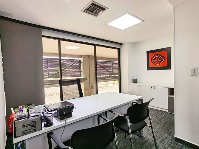 Oficina en  Venta en Area libre - parque del amor, Cali - Miniatura 4