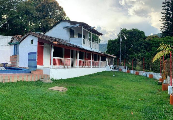 Edificio en  Venta en Centro, Barbosa - Imagen 1