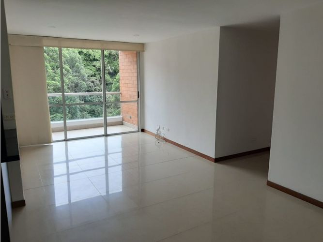 Apartamento en  Arriendo en Las brujas, Envigado - Imagen 1